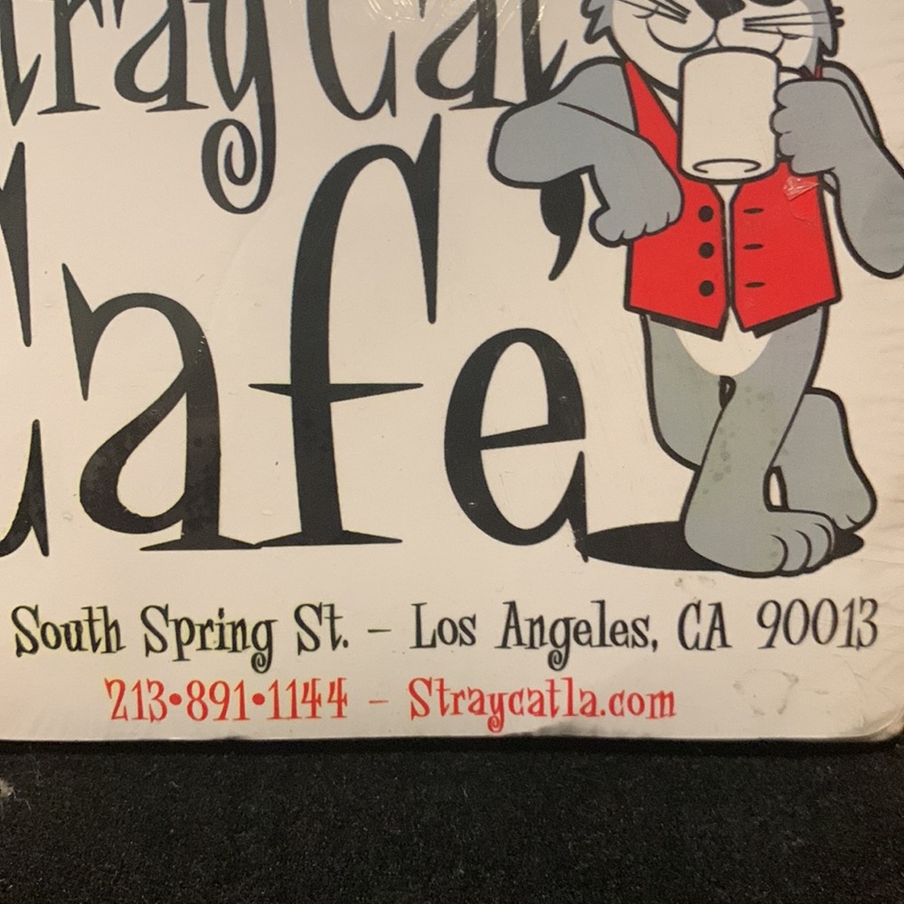Vintage Stray Cat Cafe Tee Shirt medium unopened - Picture 4 of 5